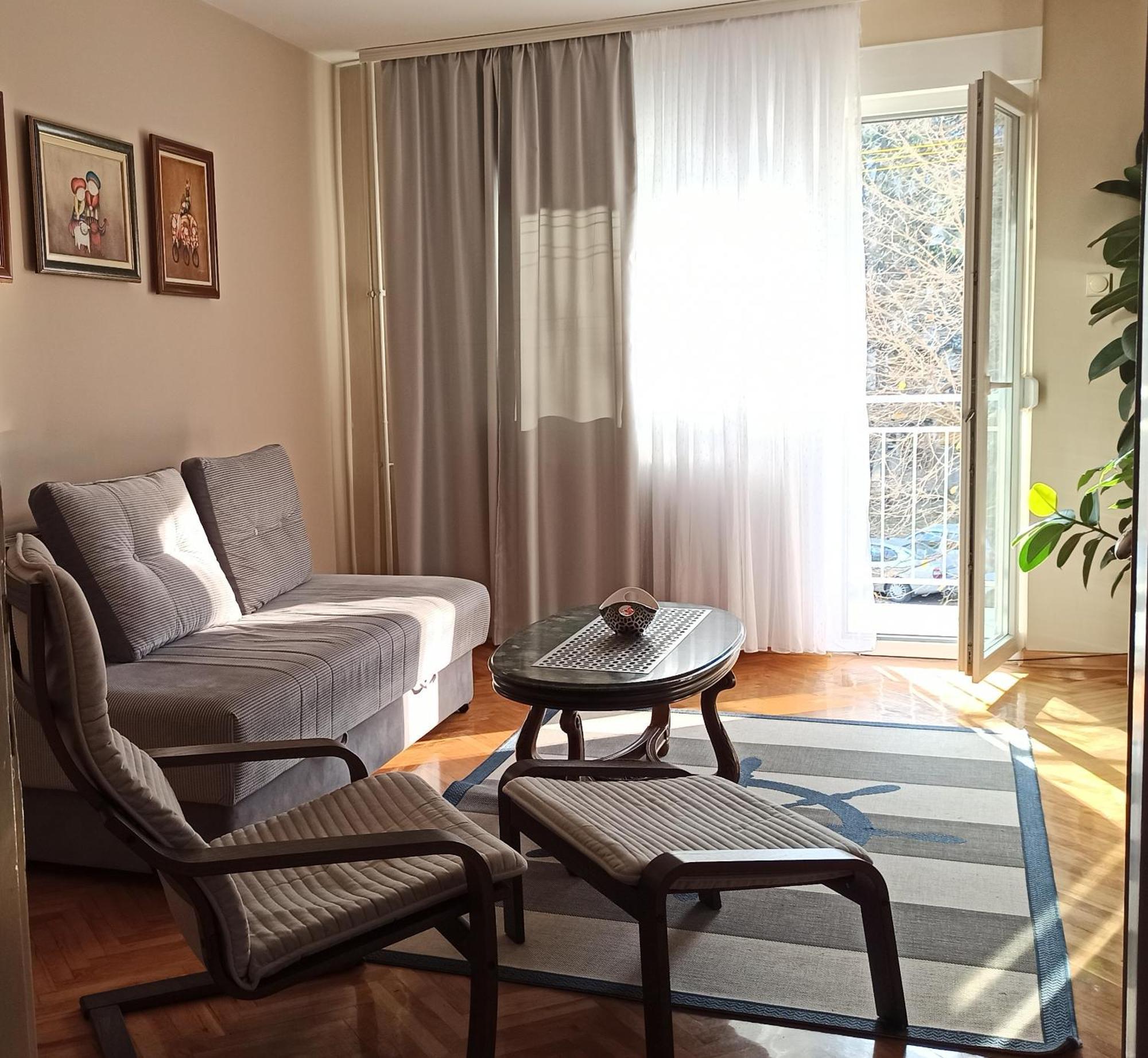 Community Park Apartment Ni Екстериор снимка